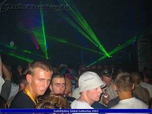 030726_086 - Tiesto 09 - Laser show.JPG