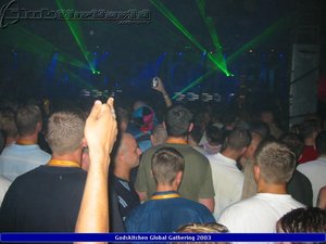 030726_087 - Tiesto 10 - Laser show.JPG