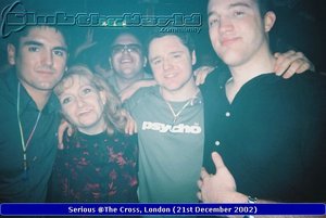 Darren, Ma, Papa, Tony & Fin - Serious @The Cross, Kings Cross (21st December 2002)