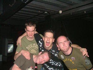 Tony, Phil, James & DoObY - WiLDCHiLD Vs Slinky feat. Riot! + Nukleuz (Sunday 30th May 2004)